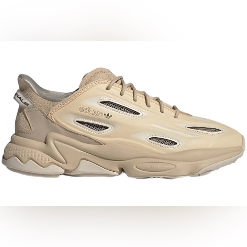 NWT - Adidas Ozweego Celox Training Shoes - Size 6